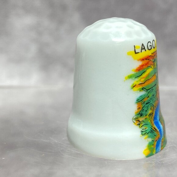 Lago Di Como Italy Souvenir Porcelain Thimble With Colorful Scenic Design - Picture 7 of 10